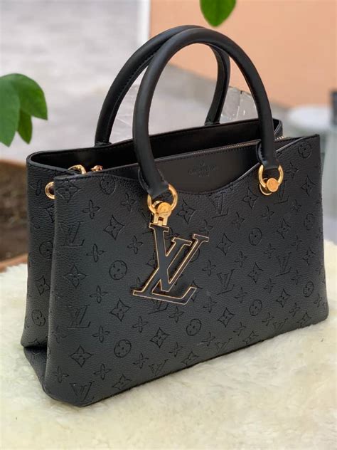 sac bandouliere louis vuitton femme|sac de luxe Louis Vuitton.